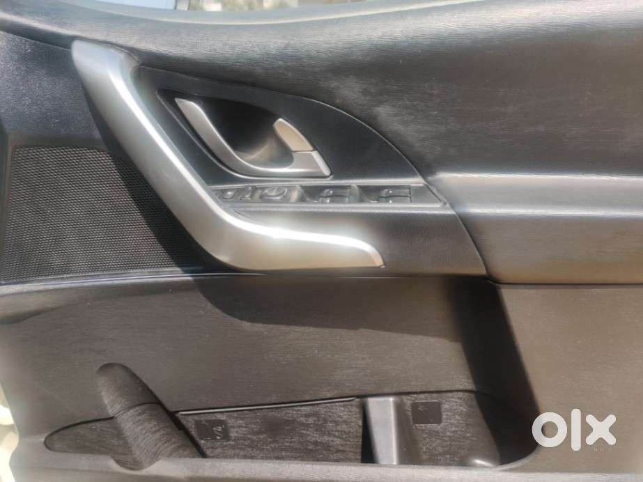 Mahindra Xuv500 W9 1.99, 2018, Diesel