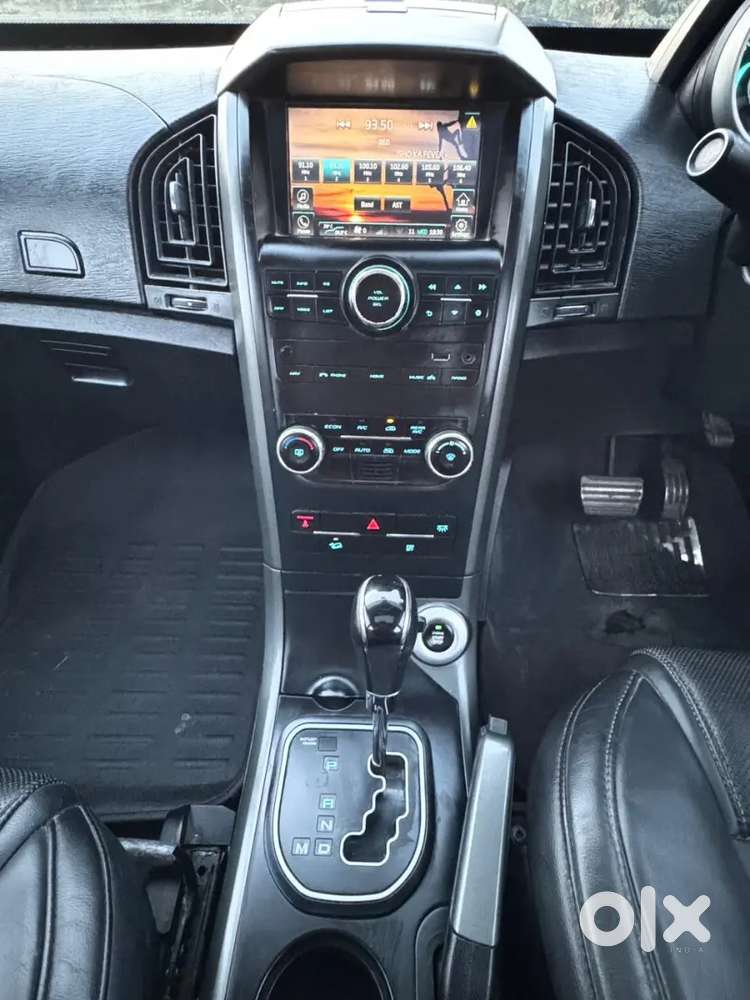 Mahindra Xuv500 W10 At 2018 Top Model  Excellent Condition