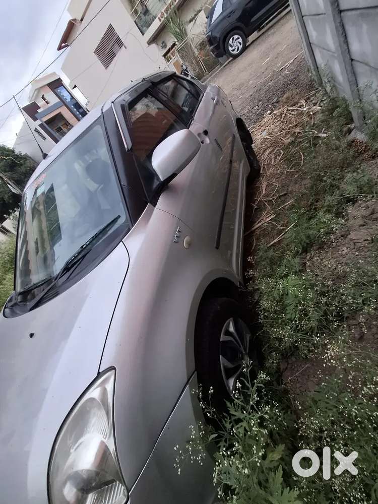 Maruti Suzuki Dzire 1.2 Vxi 2011