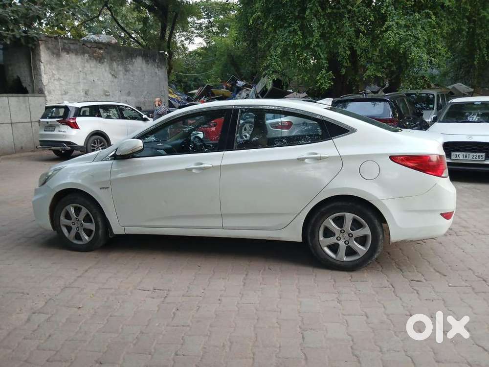Hyundai Verna 2013 Petrol 68000 Km Driven