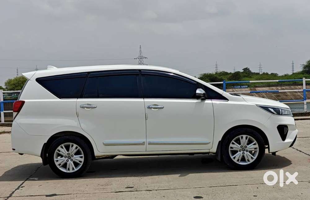 Toyota Innova Crysta 2.8z Automatic, 2019, Diesel