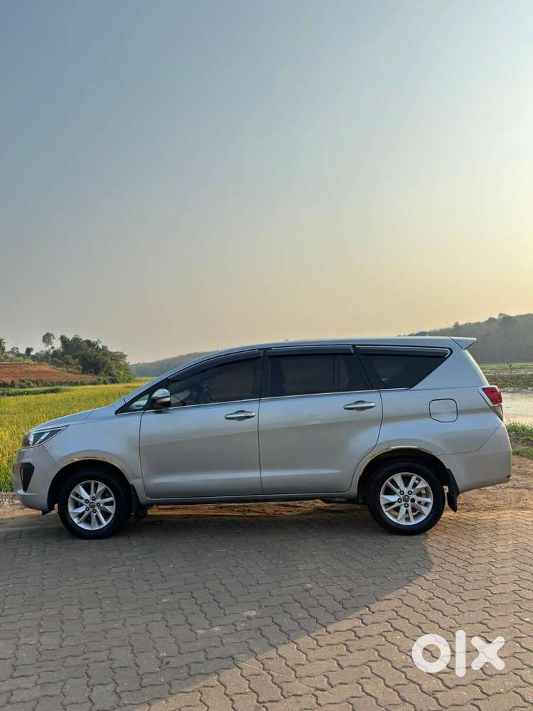 Toyota Innova Crysta 2016 Diesel Manual