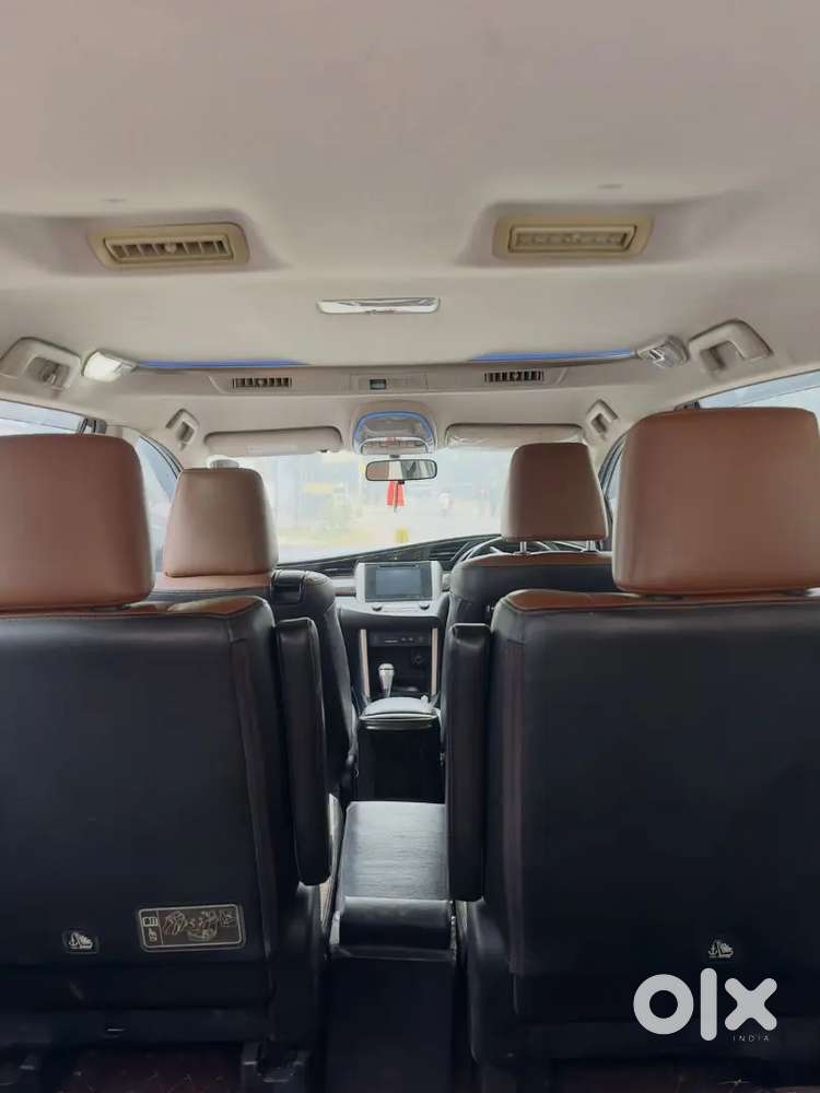 Toyota Innova Crysta 2017