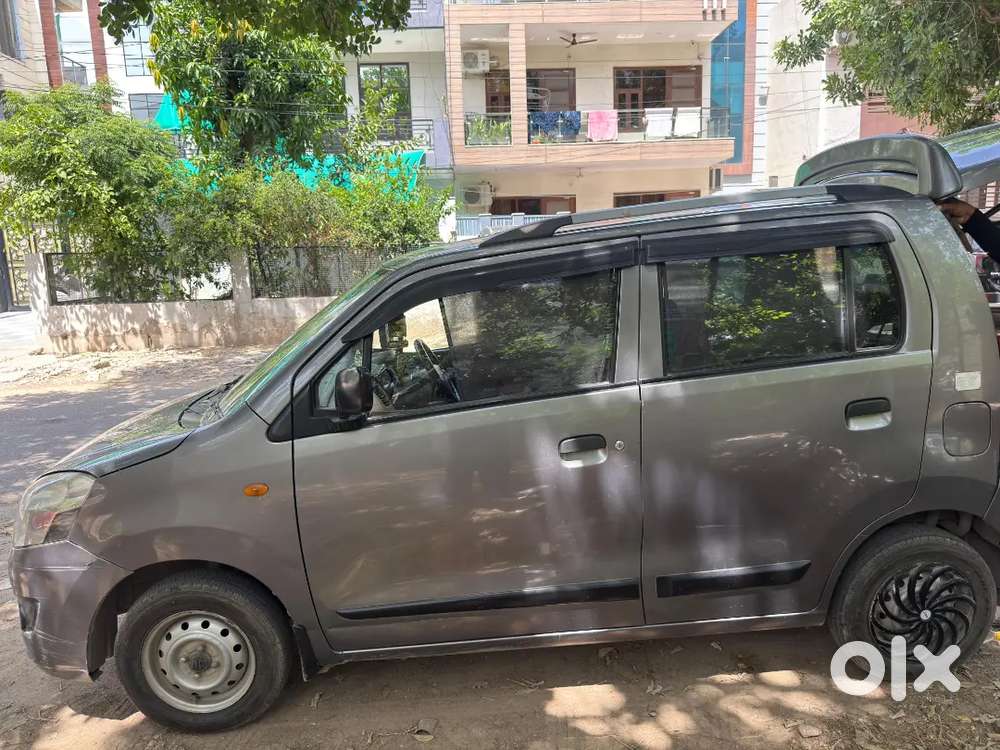Maruti Suzuki Wagon R 1.0 2018(dec) Cng & Hybrids 68700 Km Driven