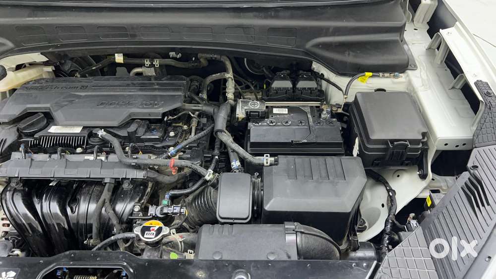 Hyundai Alcazar 2.0 Signature (o) Petrol At 6 Str, 2022, Petrol