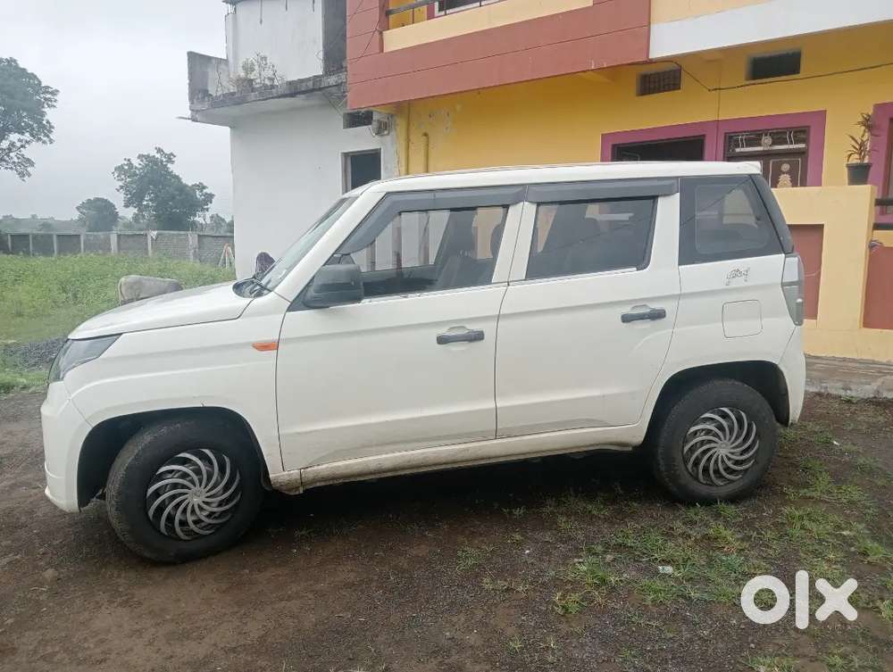 Mahindra Tuv 300 2019 Diesel 85000 Km Driven
