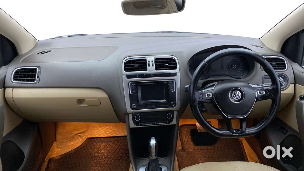 Volkswagen Vento 1.2 Tsi Highline Plus At, 2017, Petrol