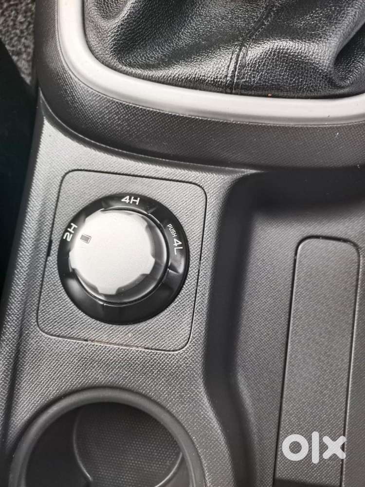 Isuzu D-max V-cross 2018