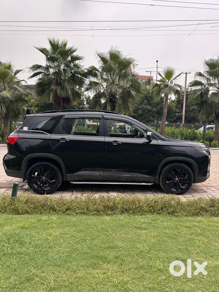 Mg Hector Blackstorm Cvt, 2025, Petrol