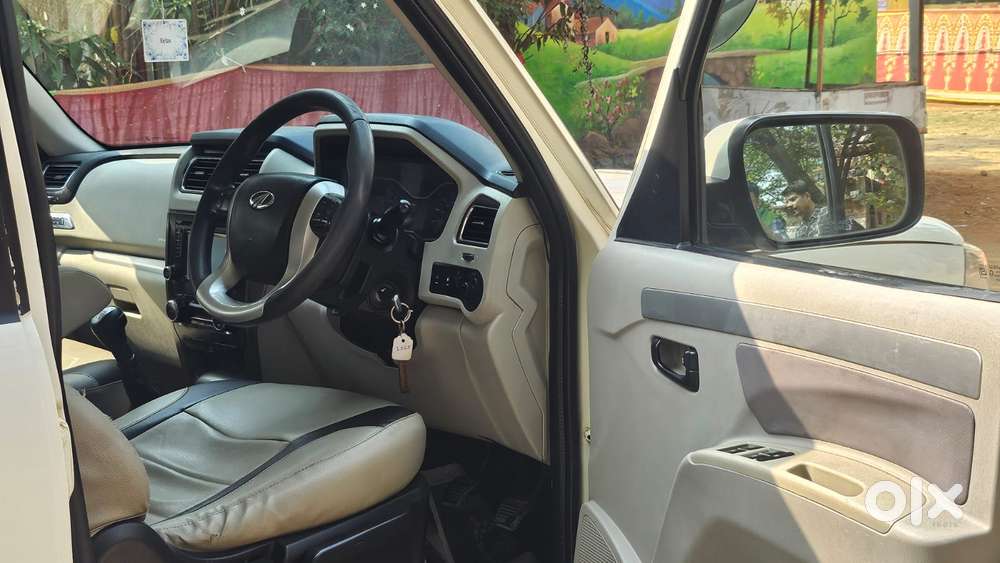 Mahindra Scorpio S10 8 Seater, 2016, Diesel