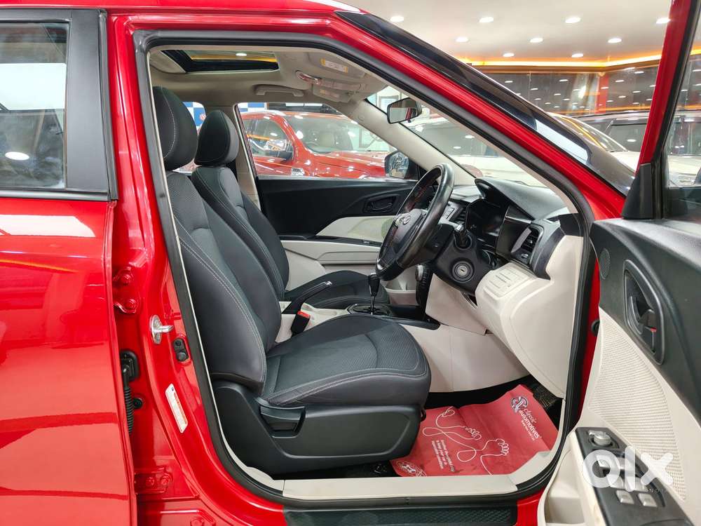 Mahindra Xuv300 1.2 W6 Amt Petrol, 2022, Petrol