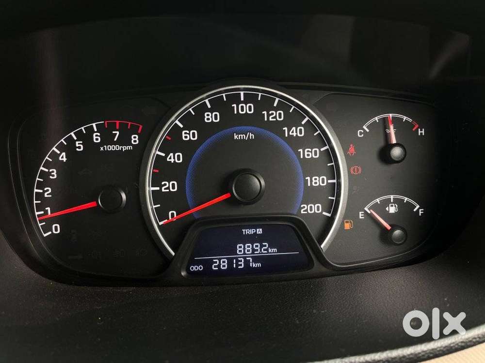 Hyundai Grand I10 Asta Option, 2017, Petrol