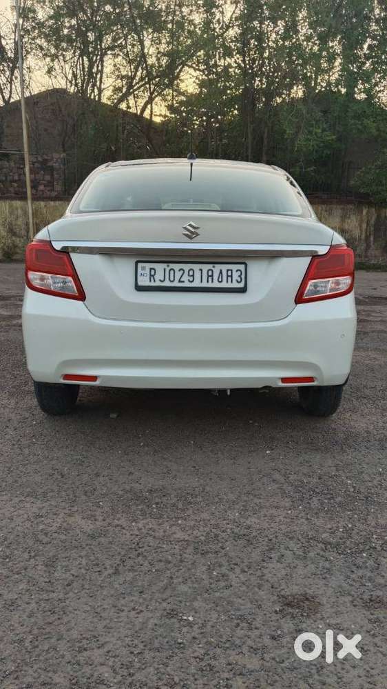 Maruti Suzuki Dzire 1.2 Vxi Cng, 2023, Cng & Hybrids