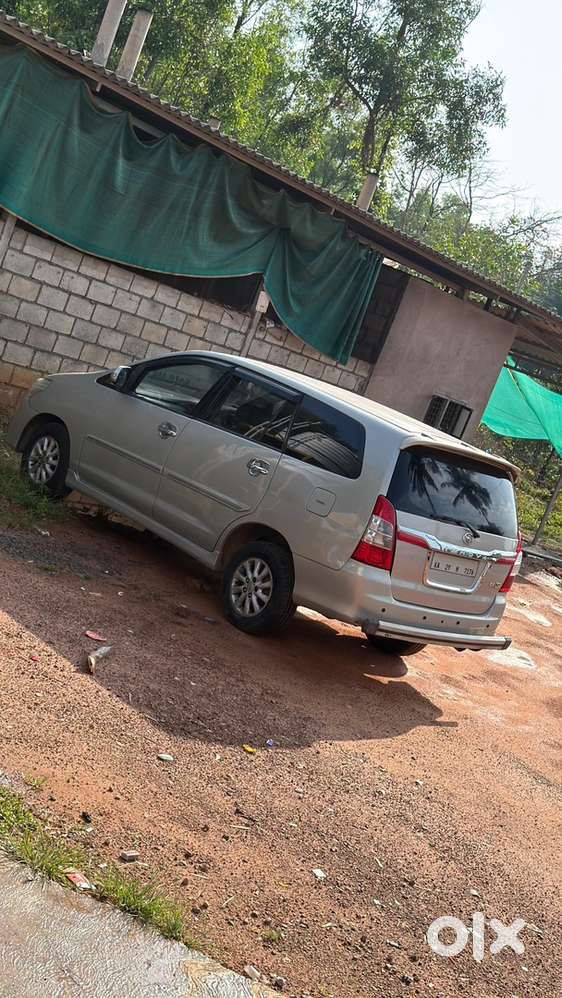 Toyota Innova Diesel 2012