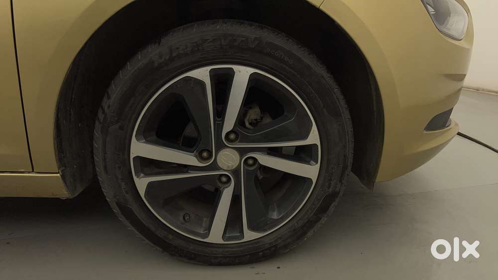 Tata Altroz Xz, 2020, Petrol