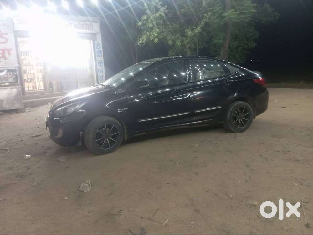 Hyundai Verna 2012 Model