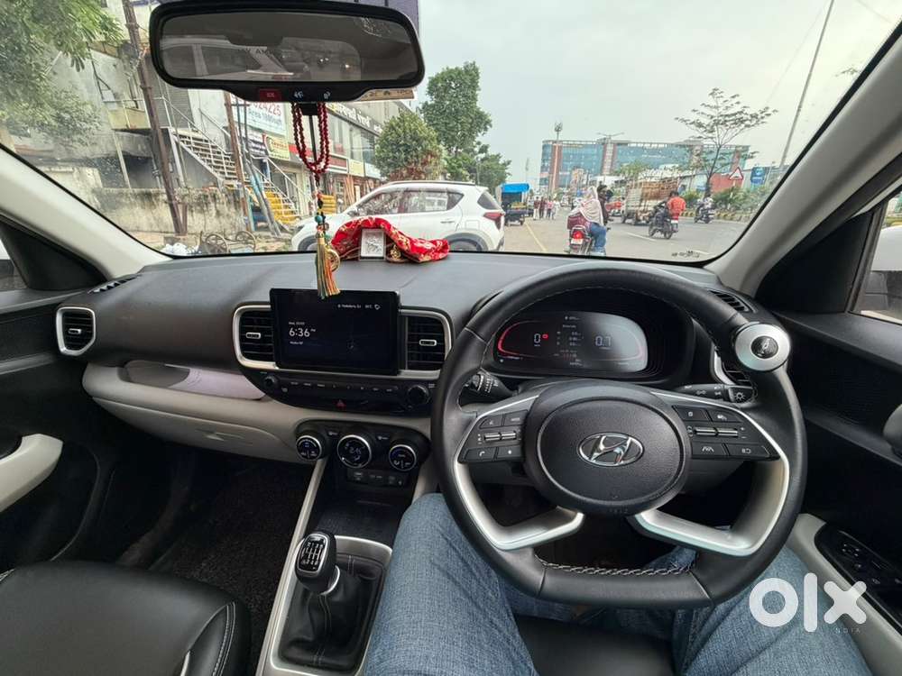 Hyundai Venue Diesel Manual 2024