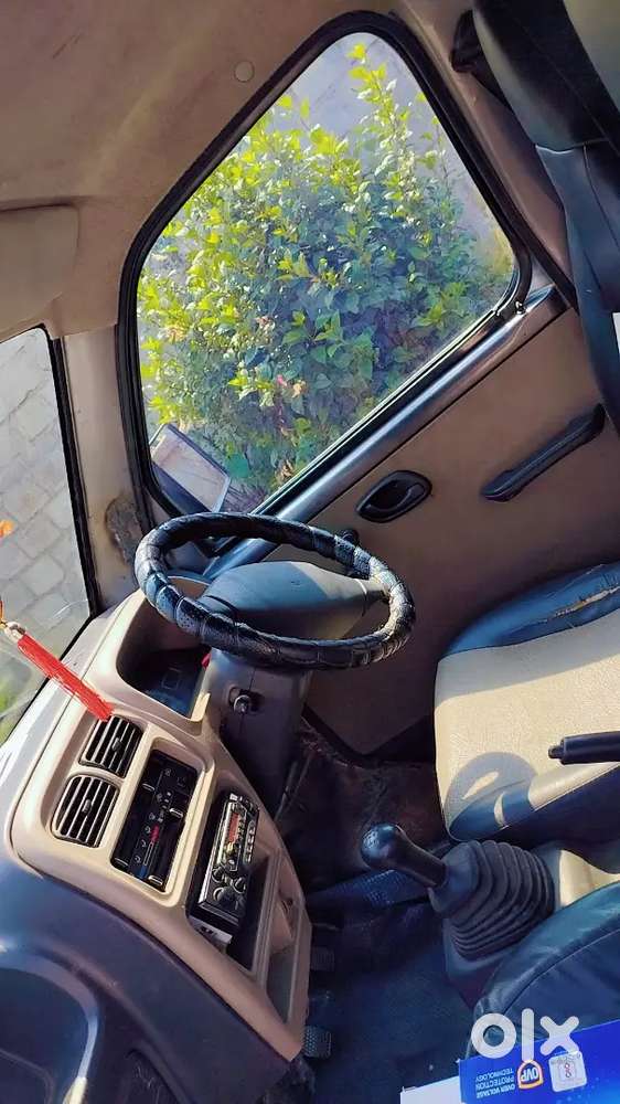 Maruti Suzuki Eeco 2011 Petrol 165000 Km Driven