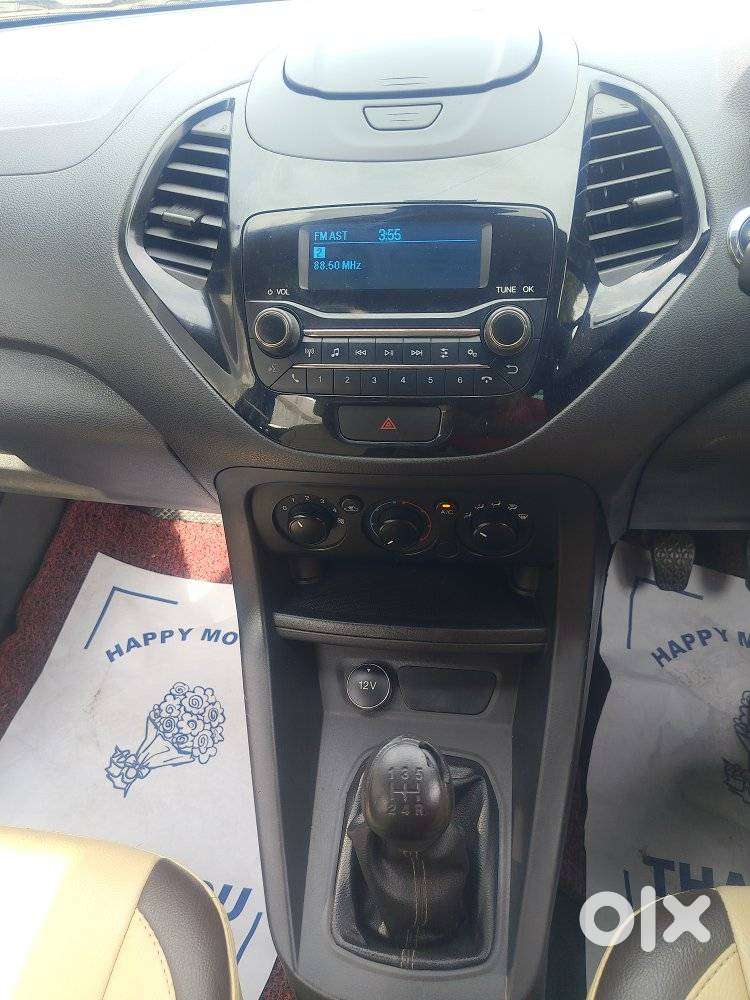 Ford Figo 2012-2015 Petrol Titanium, 2021, Petrol