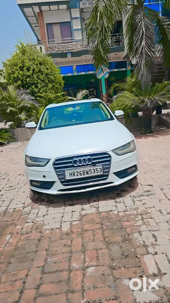 Audi A4 2012 Petrol 121000 Km Driven