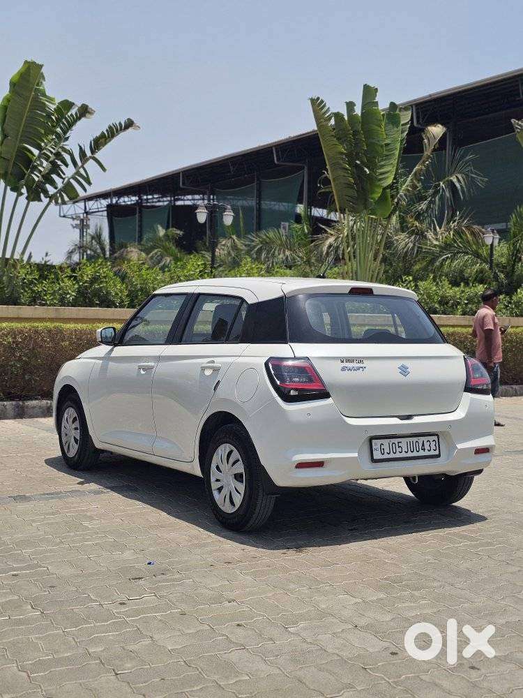 Maruti Suzuki Swift Vxi Abs Bsiv, 2025, Petrol
