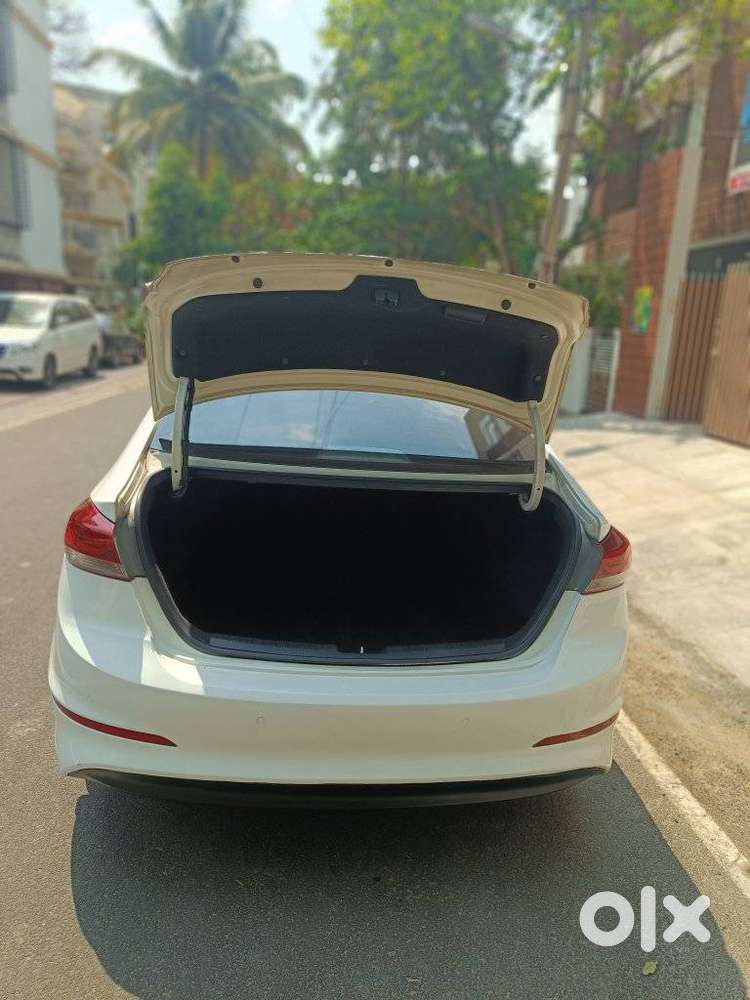 Hyundai Elantra Vtvt Sx At, 2016, Petrol