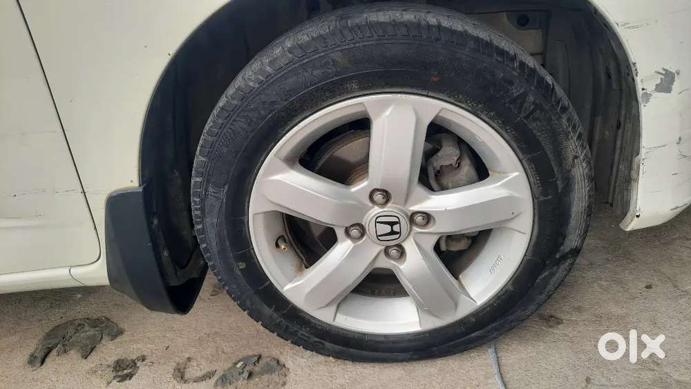 Honda Jazz 2012 Petrol  New Battery And Single Hand  Driven Loved Car