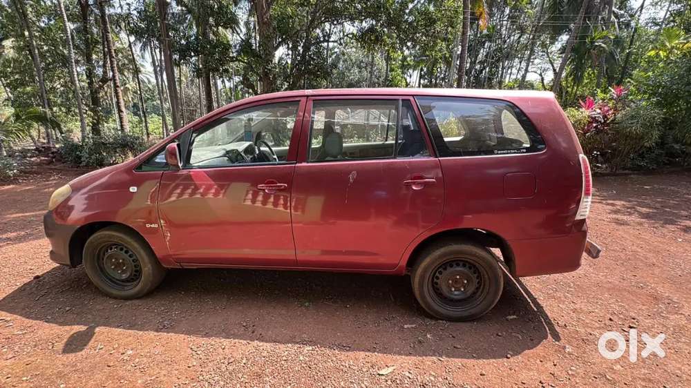 Toyota Innova 2010 Diesel Well Maintained