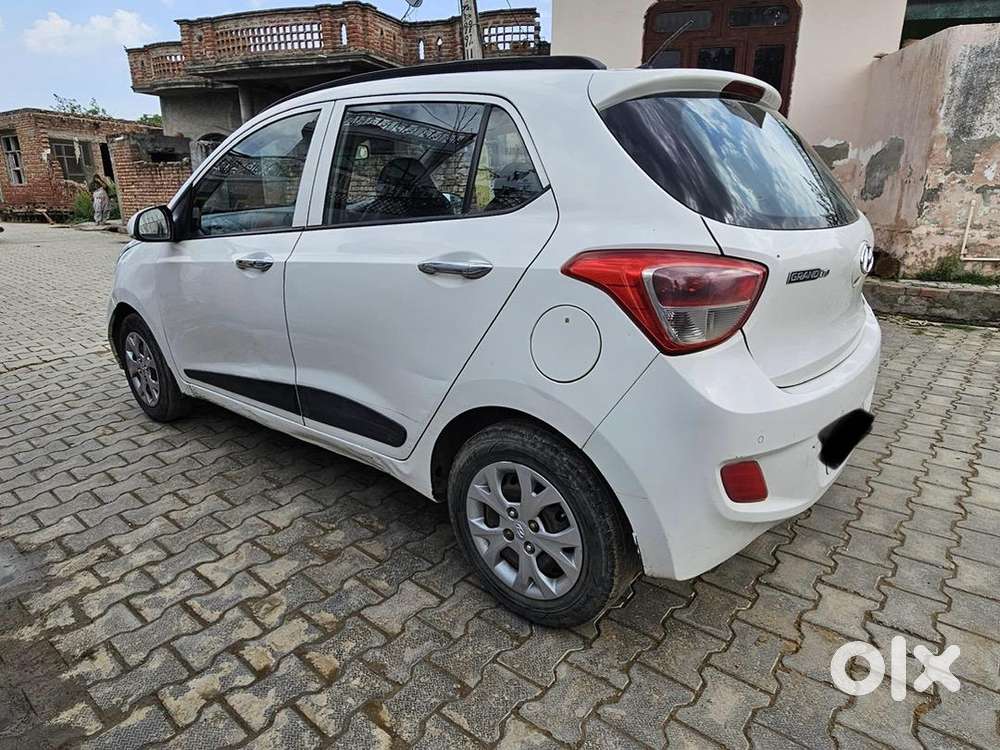 Hyundai Grand I10 2016 Diesel Well Maintained