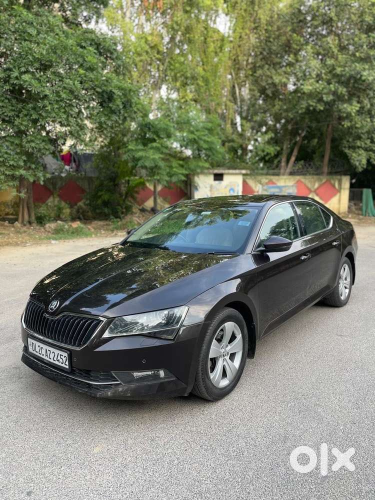 Skoda Superb Style 1.8, 2022, Petrol