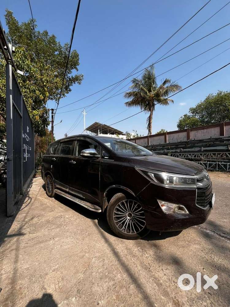 Toyota Innova Crysta 2016