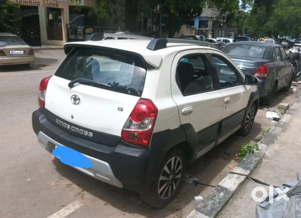 Toyota Etios Cross 2014