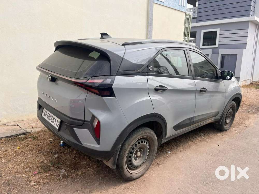 Tata Nexon Petrol 2024