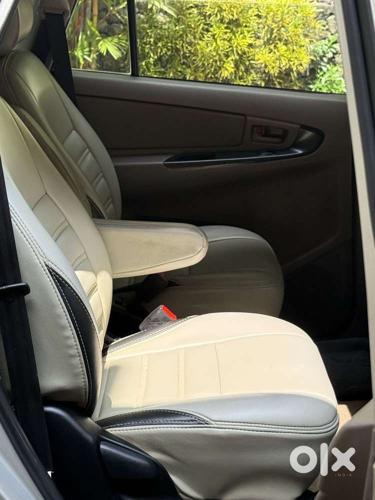 Toyota Innova 2.5 Gx 7 Str Bs-iii, 2016, Diesel