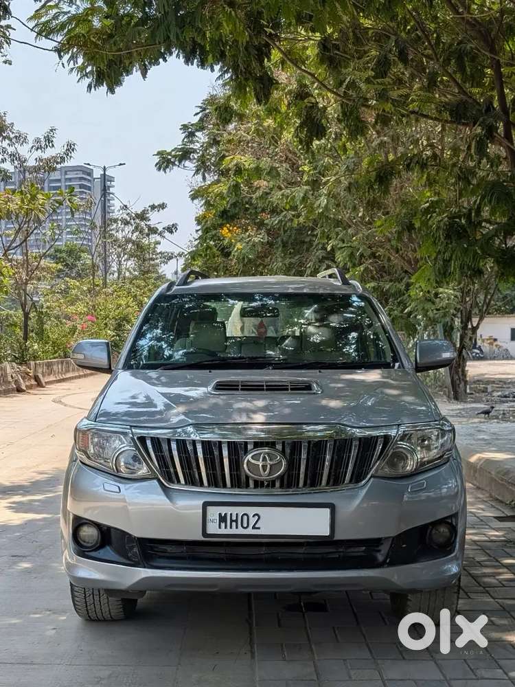 Toyota Fortuner 2013