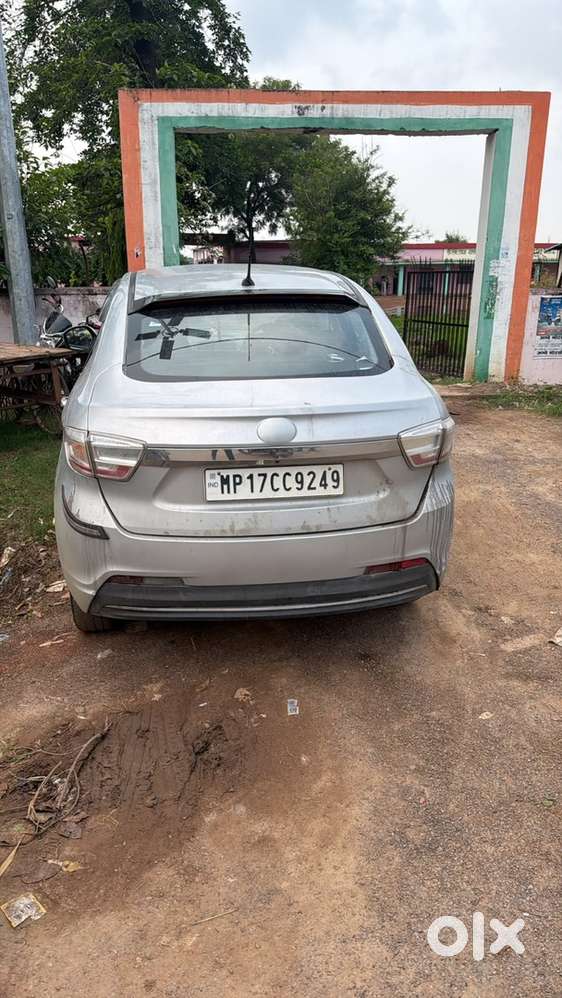 Tata Tigor Petrol 2021