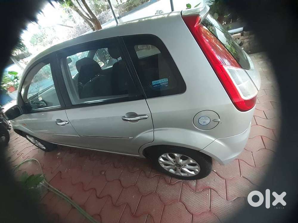 Ford Figo 2014 Petrol 40000 Km Driven