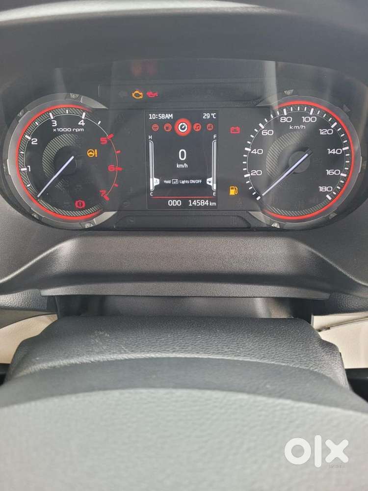Mahindra Thar Roxx 2025 Diesel Manual