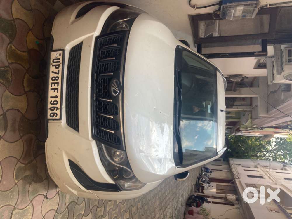 Mahindra Xuv500 W8 2015