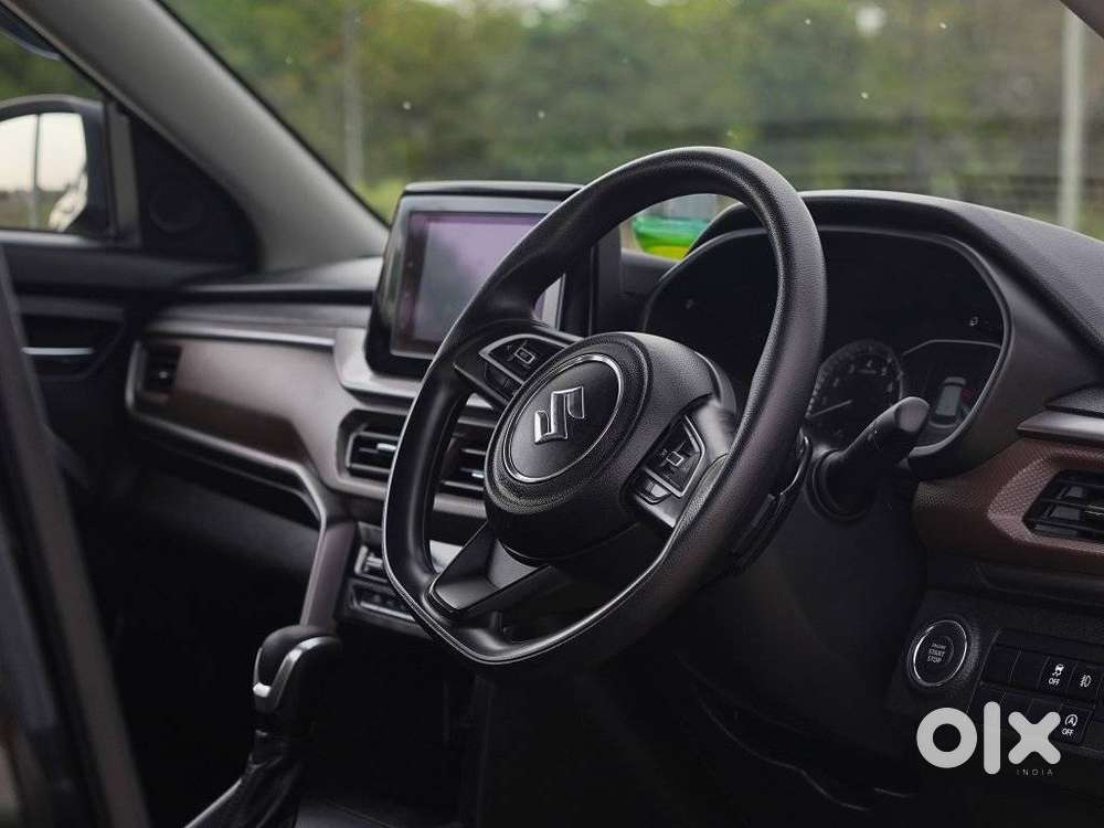 Maruti Suzuki Brezza 1.5 Zxi At Smart Hybrid, 2024, Petrol