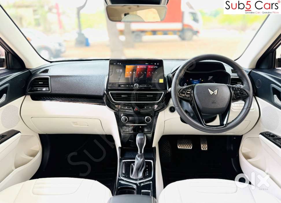 Mahindra Xuv 3xo Ax5l 1.2 Petrol At, 2024, Petrol