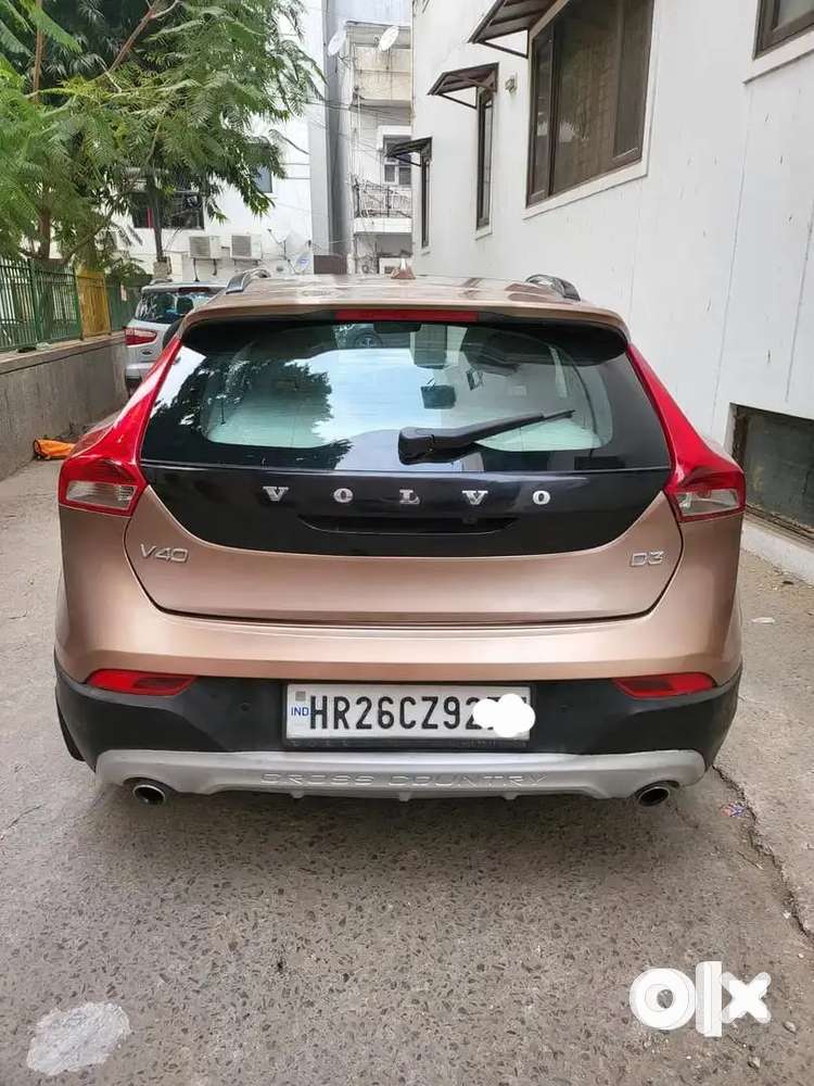 Volvo V40 Oct - 2016 Diesel Well Maintained