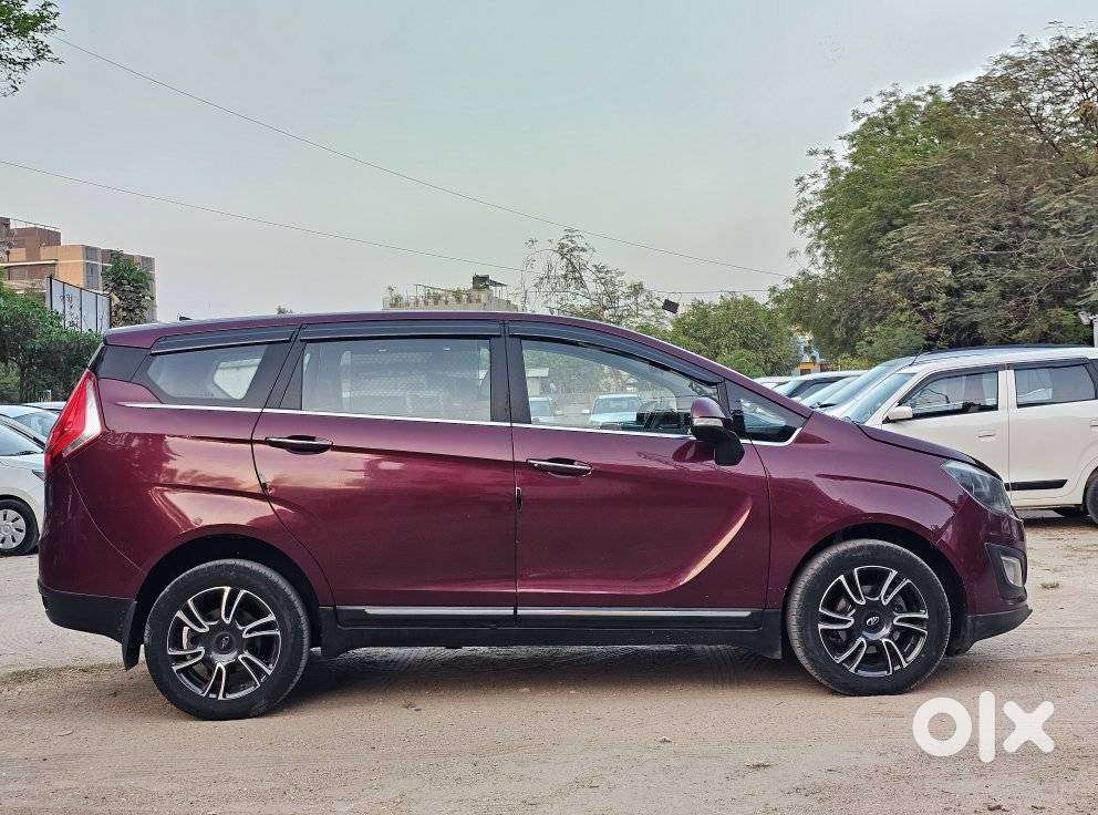 Mahindra Marazzo M8 8str, 2018, Diesel