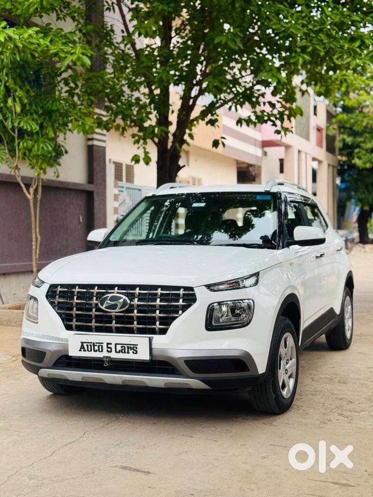 Hyundai Venue S Turbo, 2021, Petrol