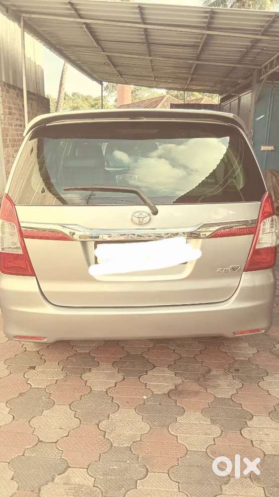 Toyota Innova 2015