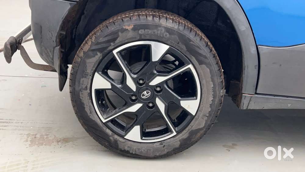 Tata Punch 1.2 Revotron Creative Dual Tone, 2021, Petrol