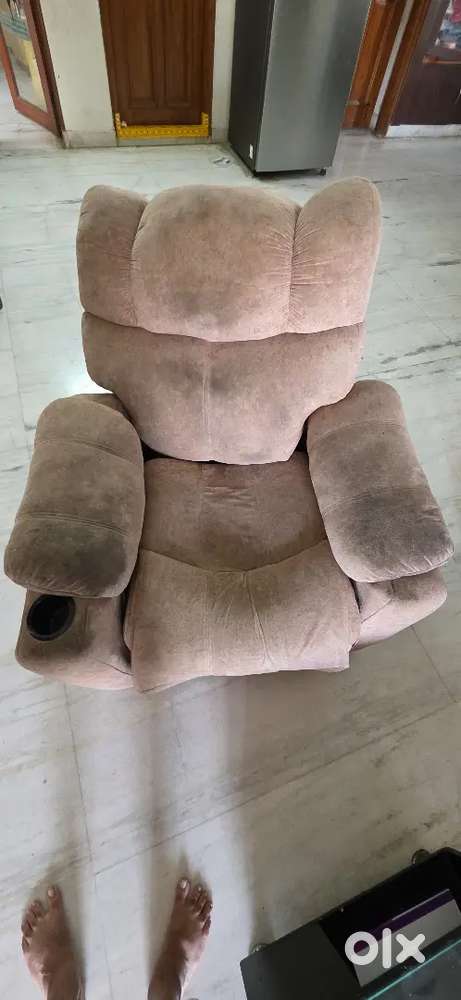 RRR recliner sofa