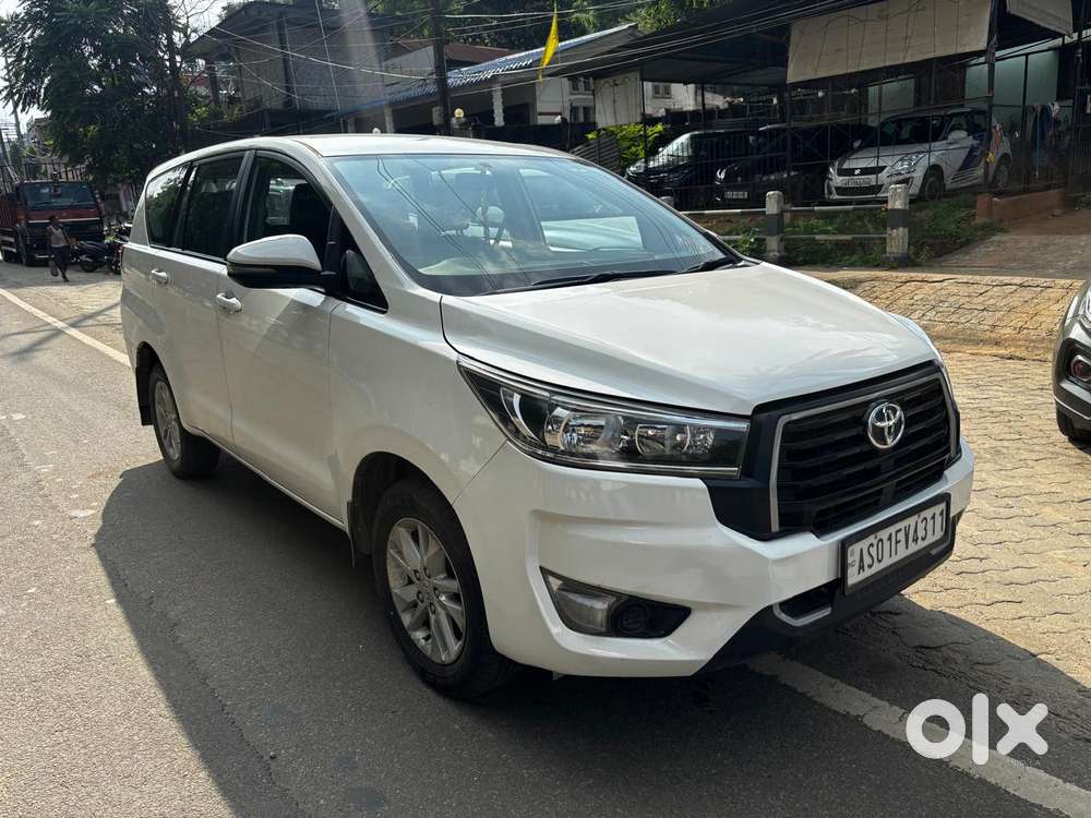 Toyota Innova Crysta [2020-ongoing] 2.4 Gx 8 Str, 2024, Diesel