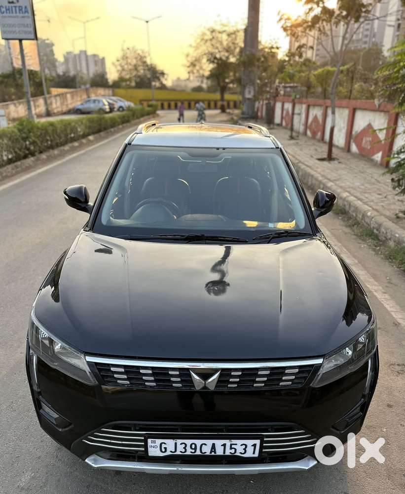 Mahindra Xuv300 W4, 2023, Petrol