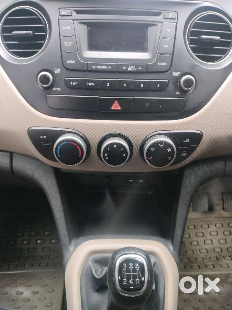 Hyundai Grand I10 Sportz, 2015, Petrol